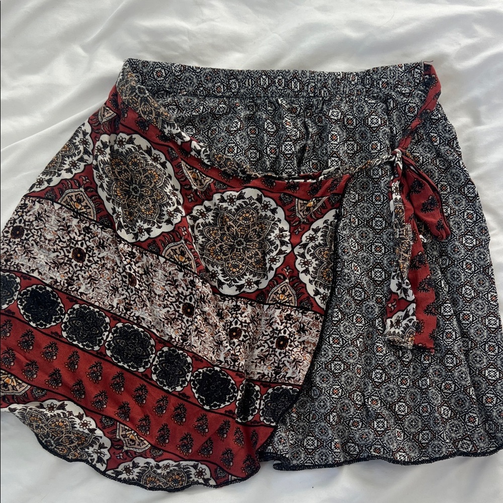 Full Tilt Red and Black Patterned Skirt